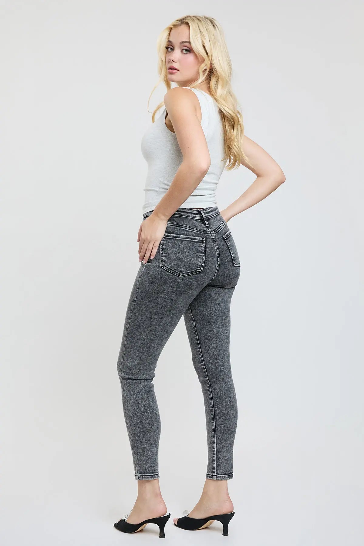 Women's Luxe Riley Skinny Jeans YMI JEANS