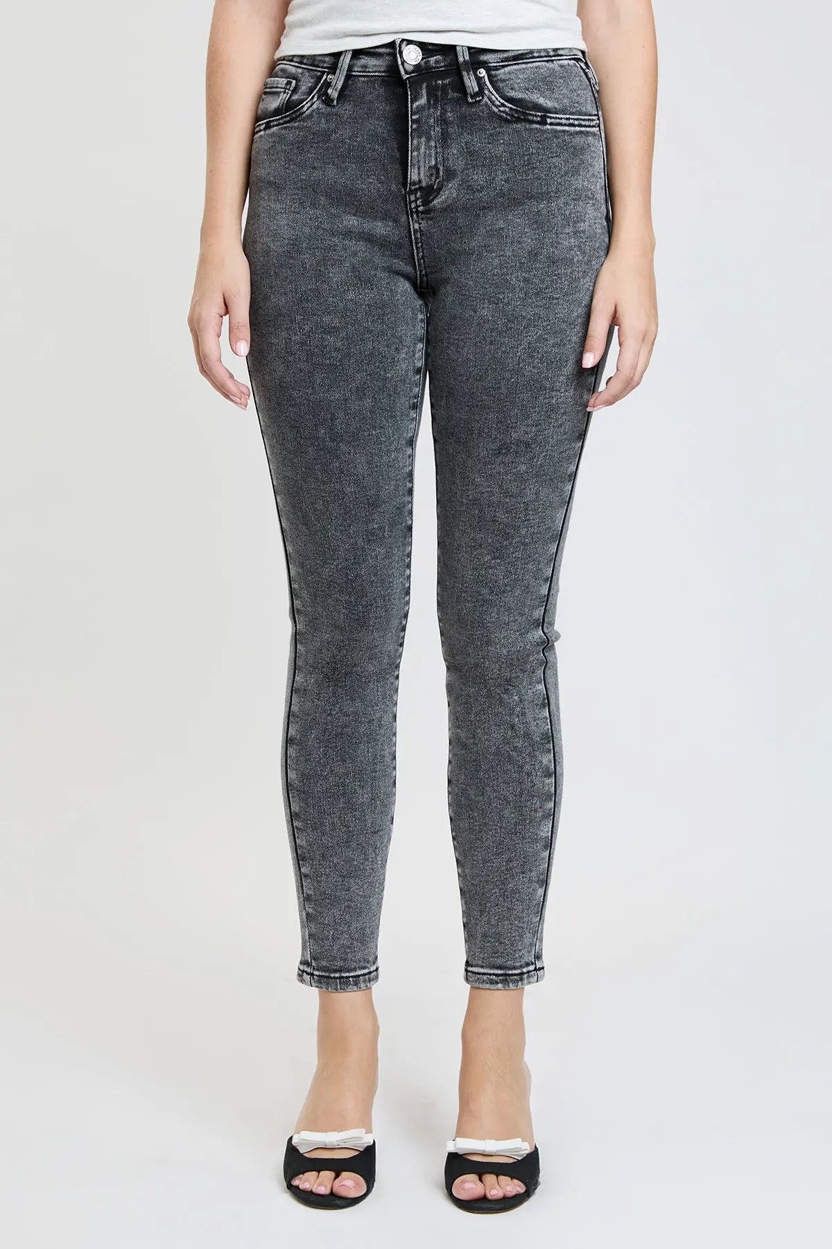 Women's Luxe Riley Skinny Jeans YMI JEANS