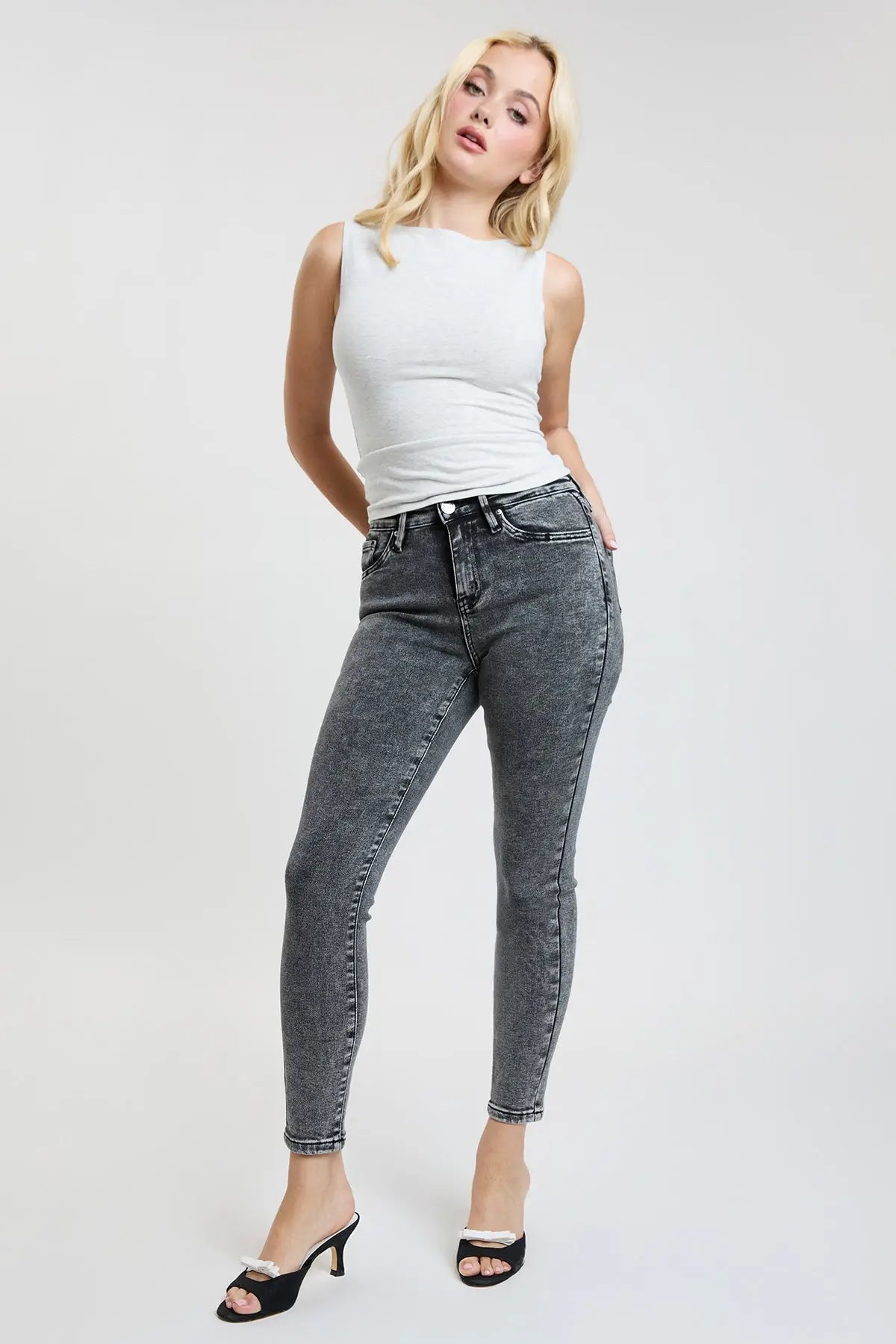 Women's Luxe Riley Skinny Jeans YMI JEANS