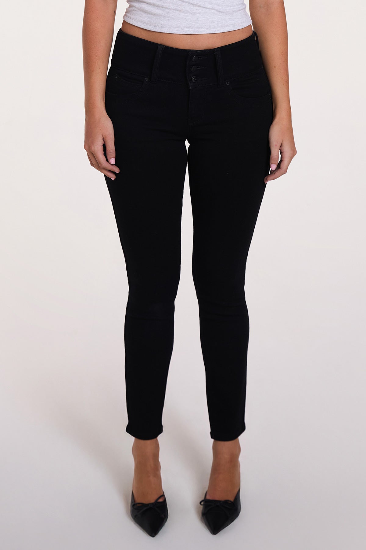 Women's Luxe Mid Rise 3-Button WannaBettaButt Skinny Jeans YMI JEANS