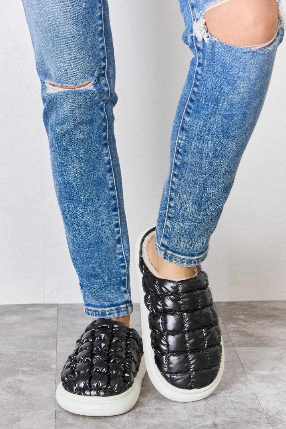 Plush puffer slippers by melody 