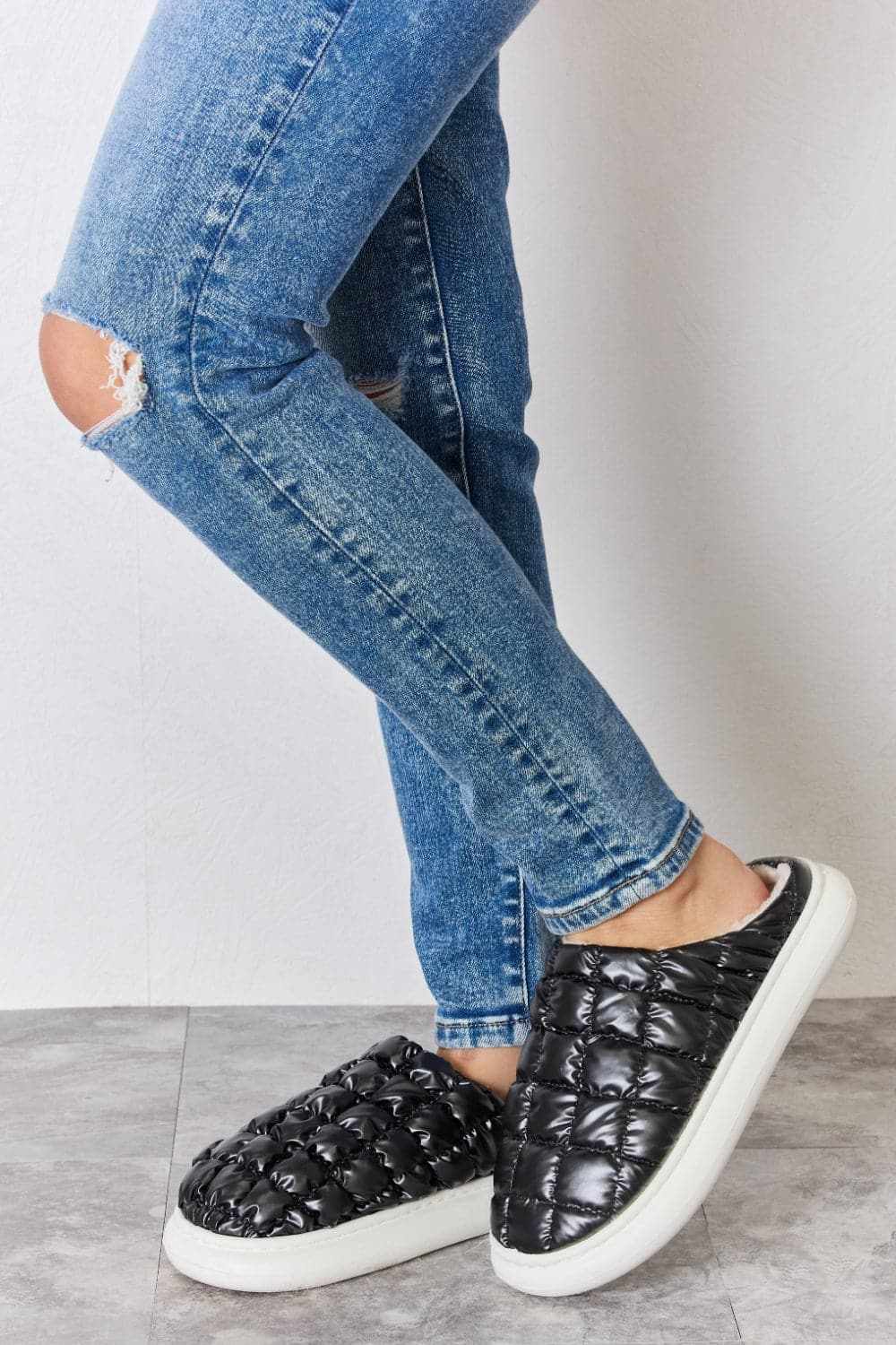 Plush puffer slippers by melody 