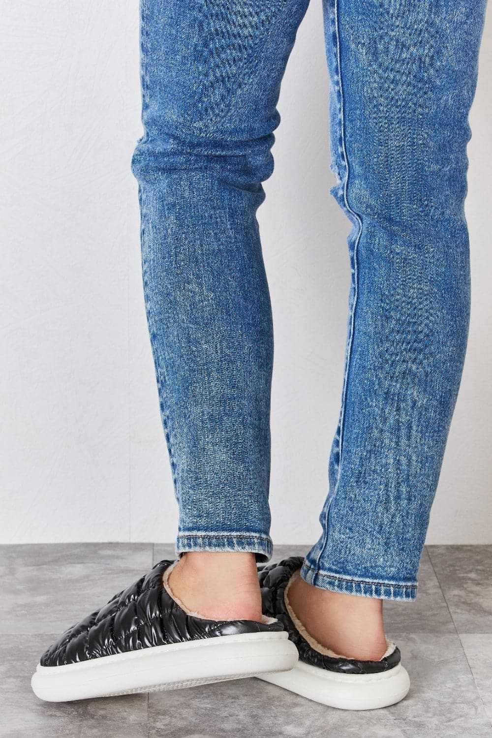 Plush puffer slippers by melody - Love Salve 