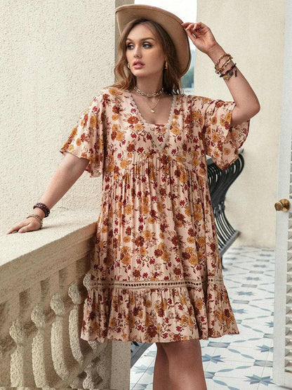 Plus size floral lace dress - Love Salve 