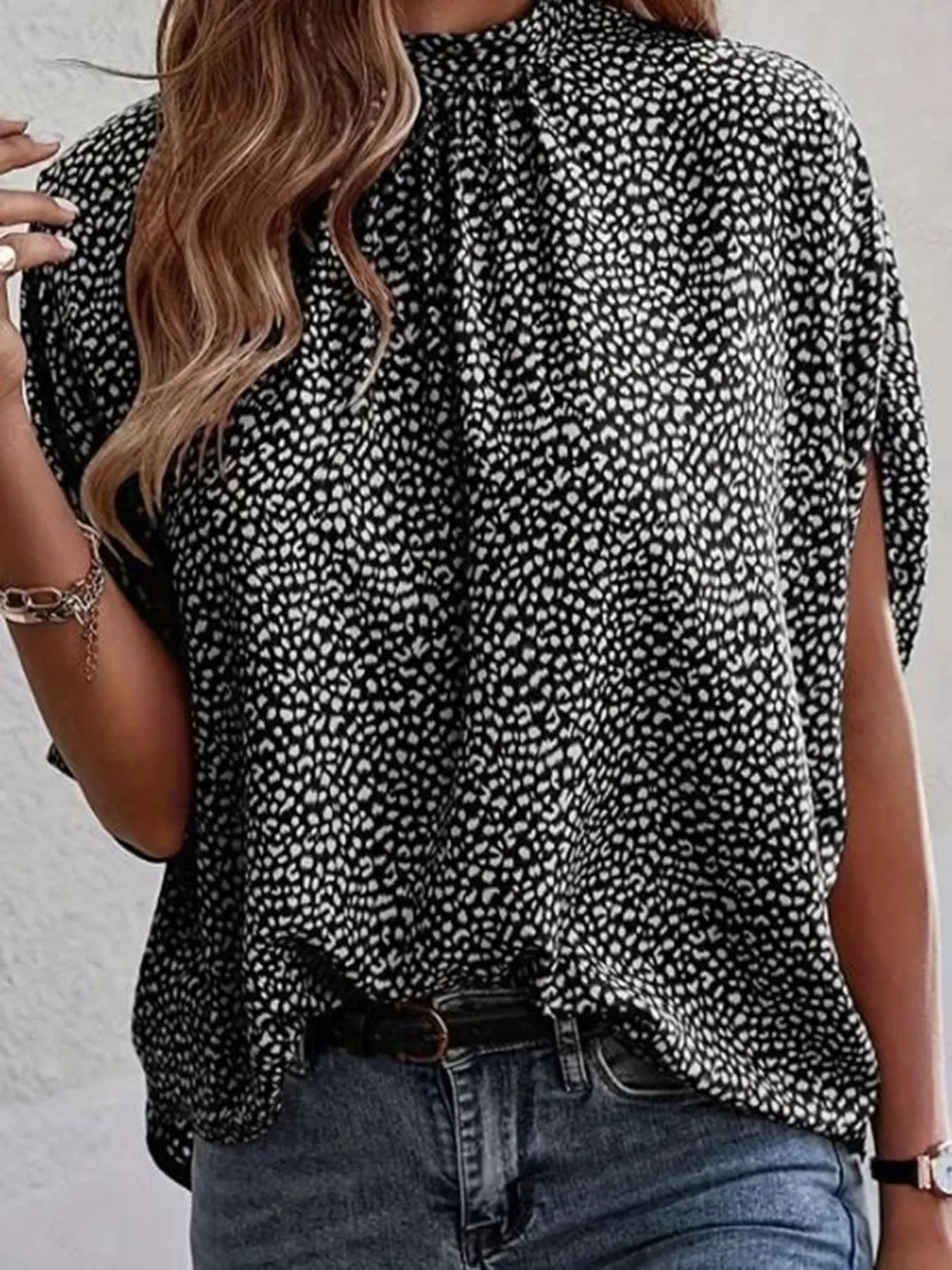 Mock collar winged blouse Miss Sparkling