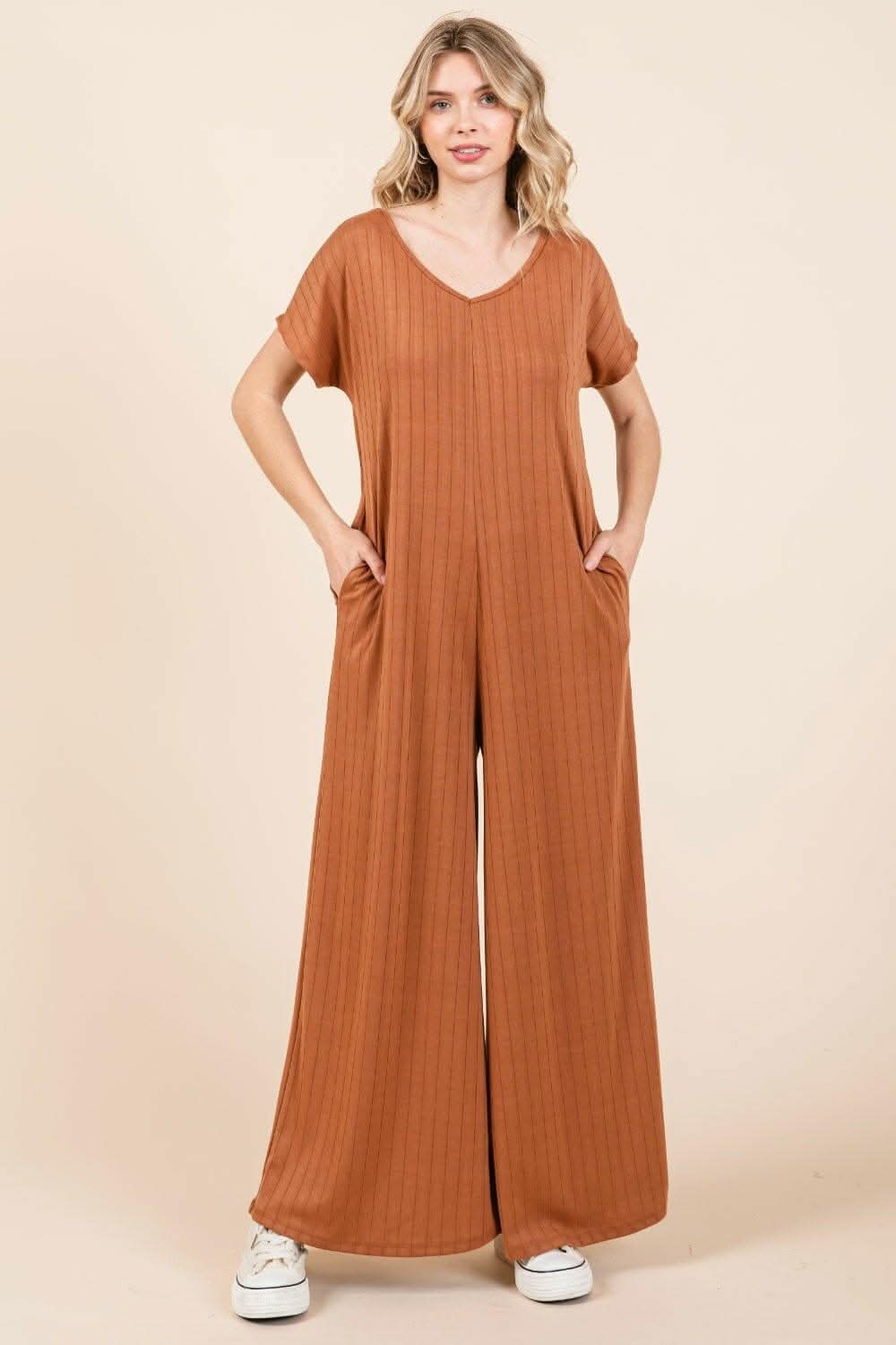 Ribbed Short Sleeve Jumpsuit with Wide Leg - BOMBOM Collection 
