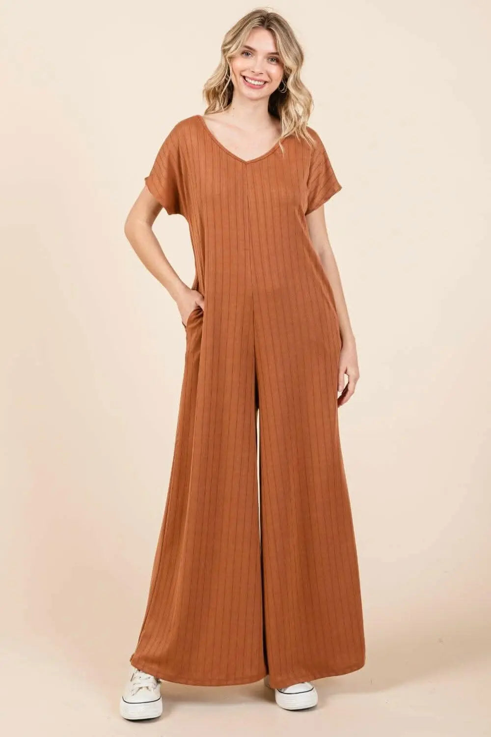 Ribbed Short Sleeve Jumpsuit with Wide Leg - BOMBOM Collection - Love Salve 