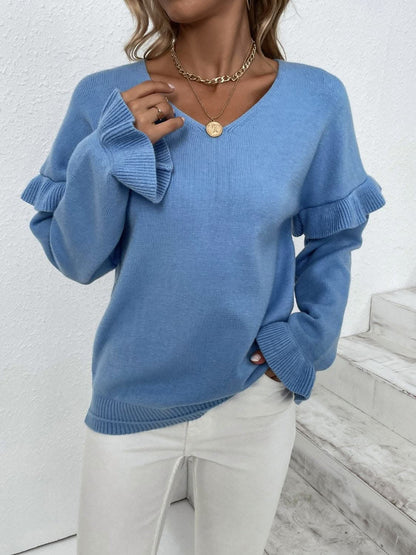 Ruffled v-neck sweater - dropped shoulders 