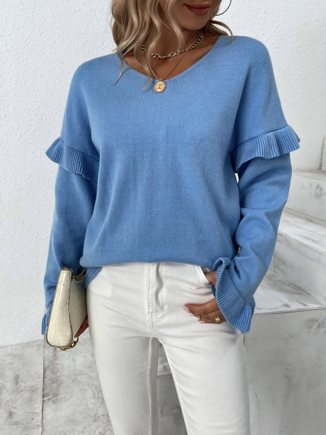 Ruffled v-neck sweater - dropped shoulders 