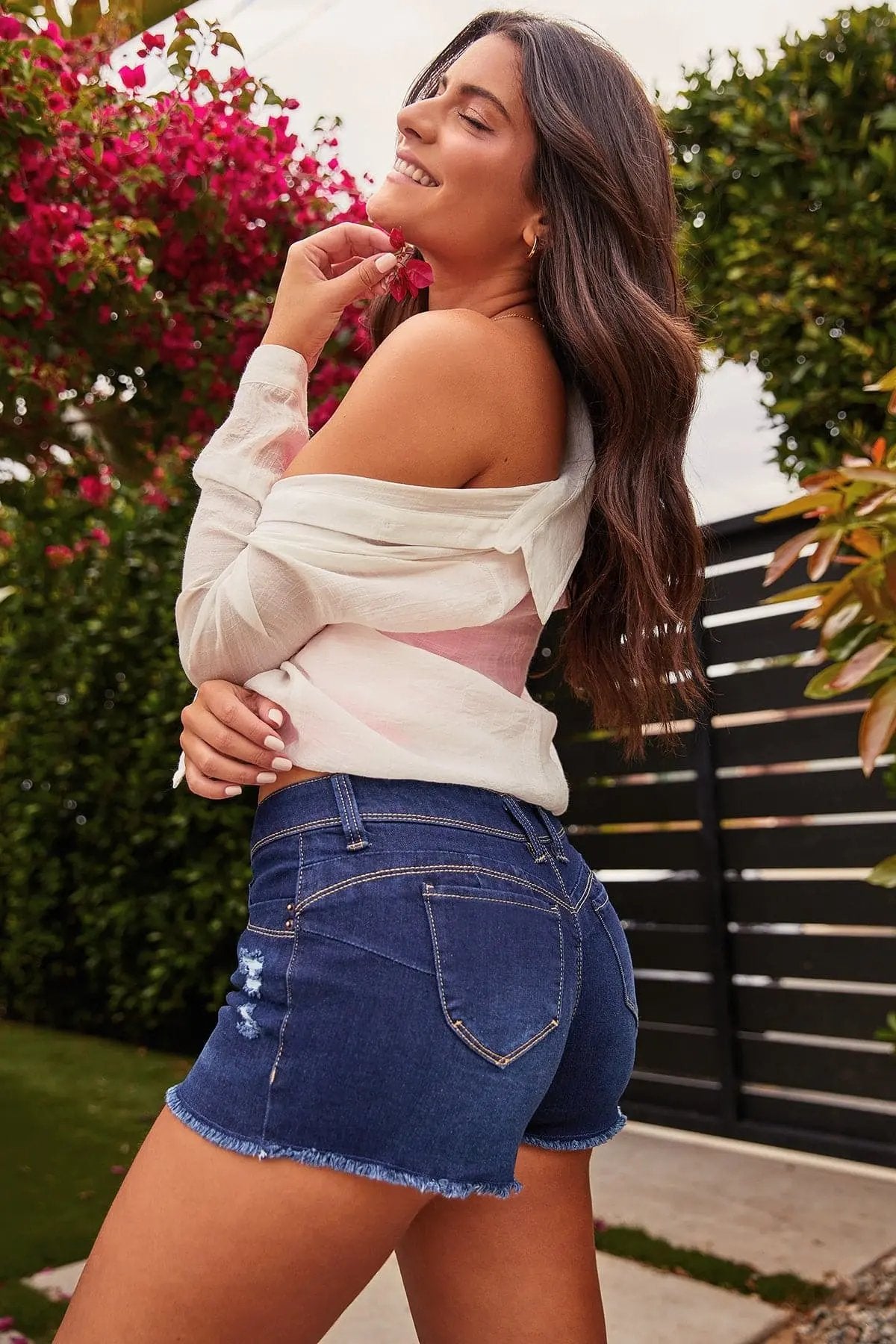 Women's WannaBettaButt Low Rise Frayed Shorts - Love Salve