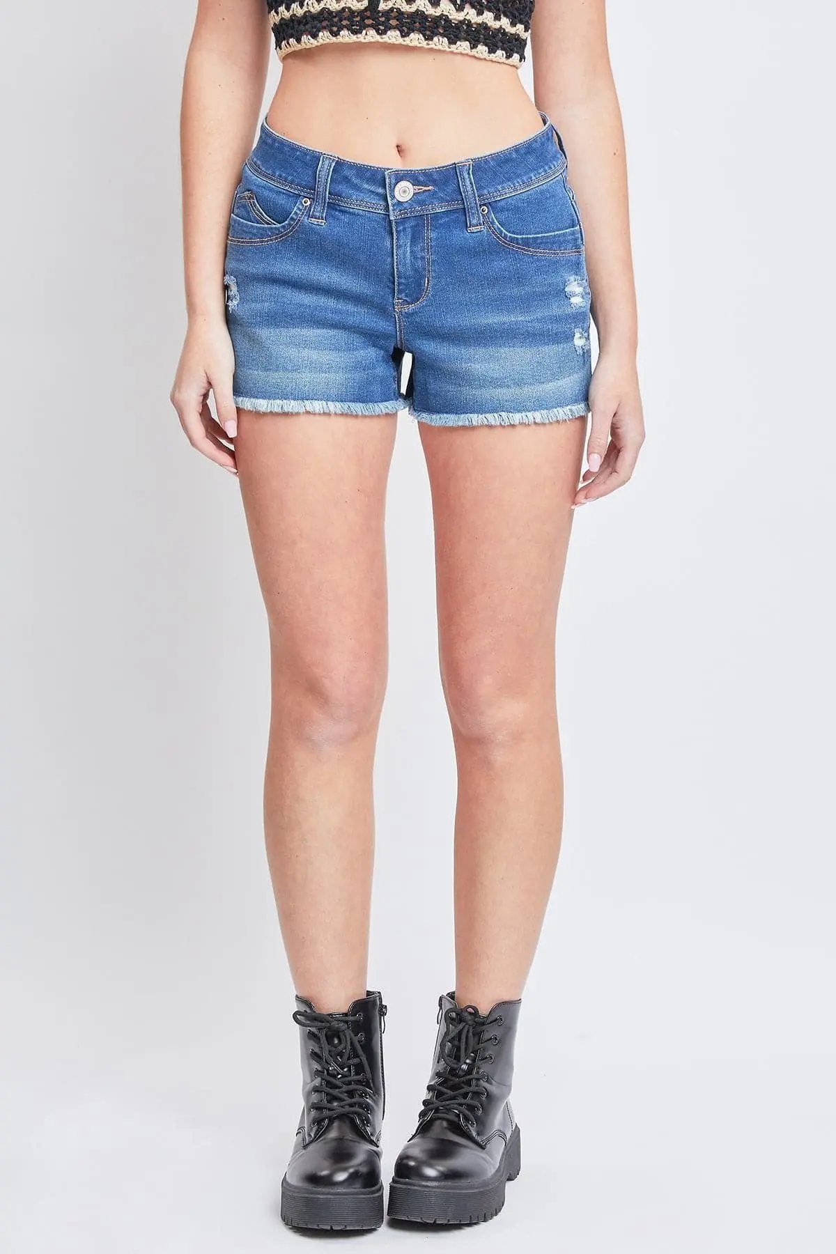 Women's WannaBettaButt Low Rise Frayed Shorts - Love Salve