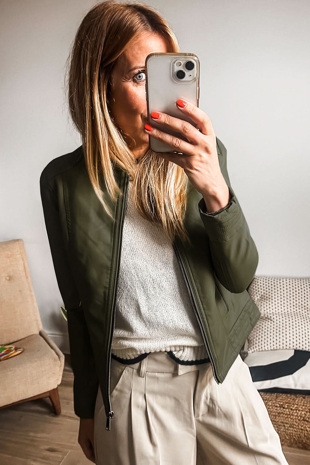 Sage Green Solid Faux Leather Zipper Slim Fit Bomber Jacket 
