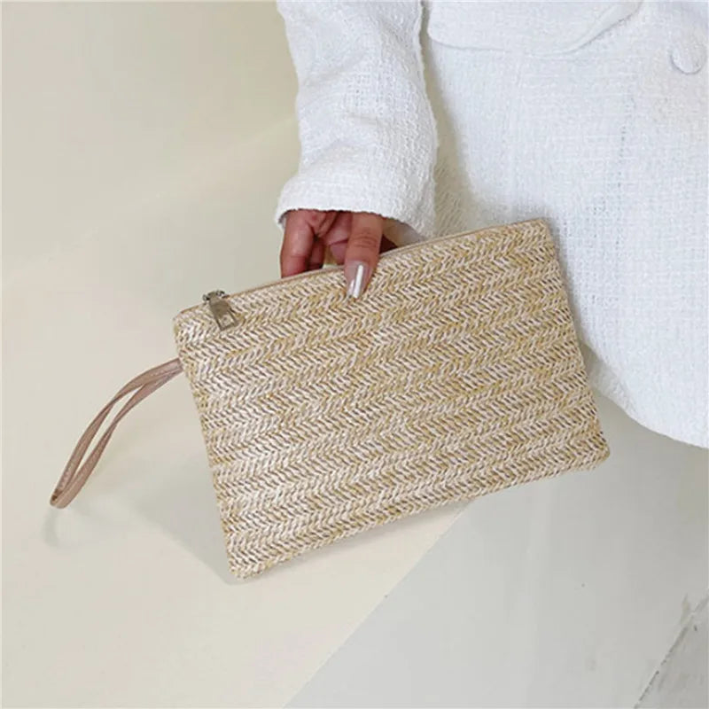 Weaving Wristlet Clutch Bag for Stylish Everyday Use - Love Salve 