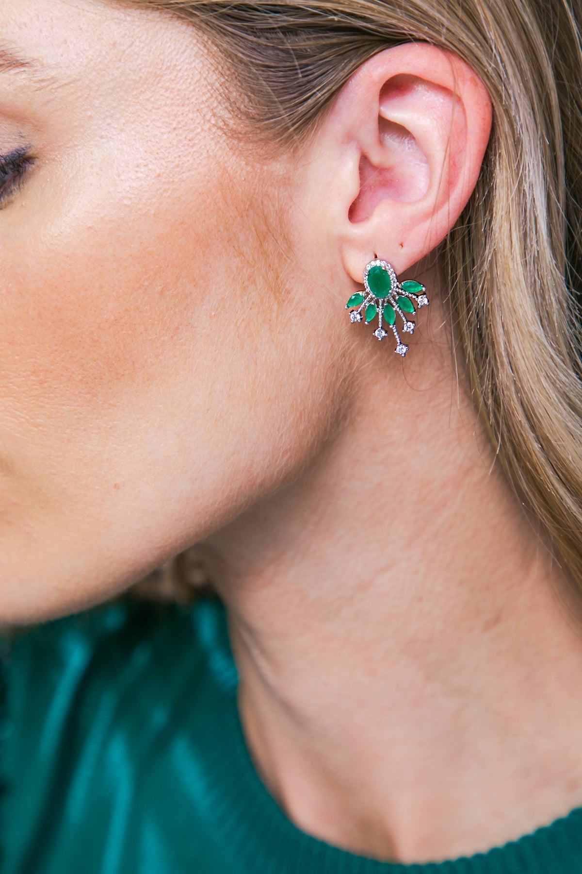 GREEN STARBURST FAN STUD EARRINGS Flying Tomato