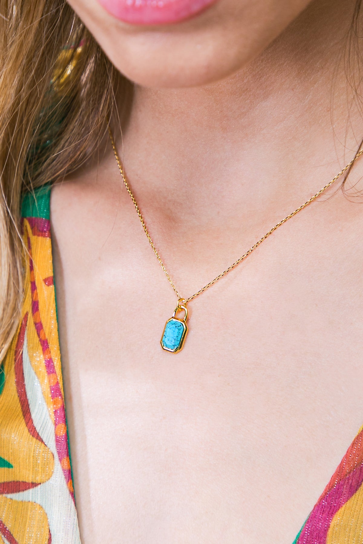 TURQUOISE SLICE PENDANT NECKLACE