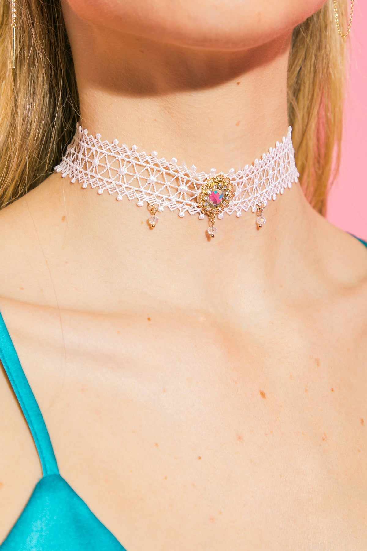 FEMME HEART LACE CHOKER