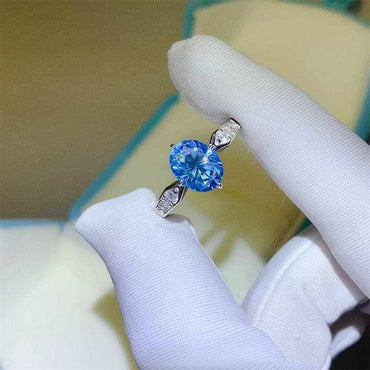 Stunning 2 Carat Moissanite Ring - Love Salve 