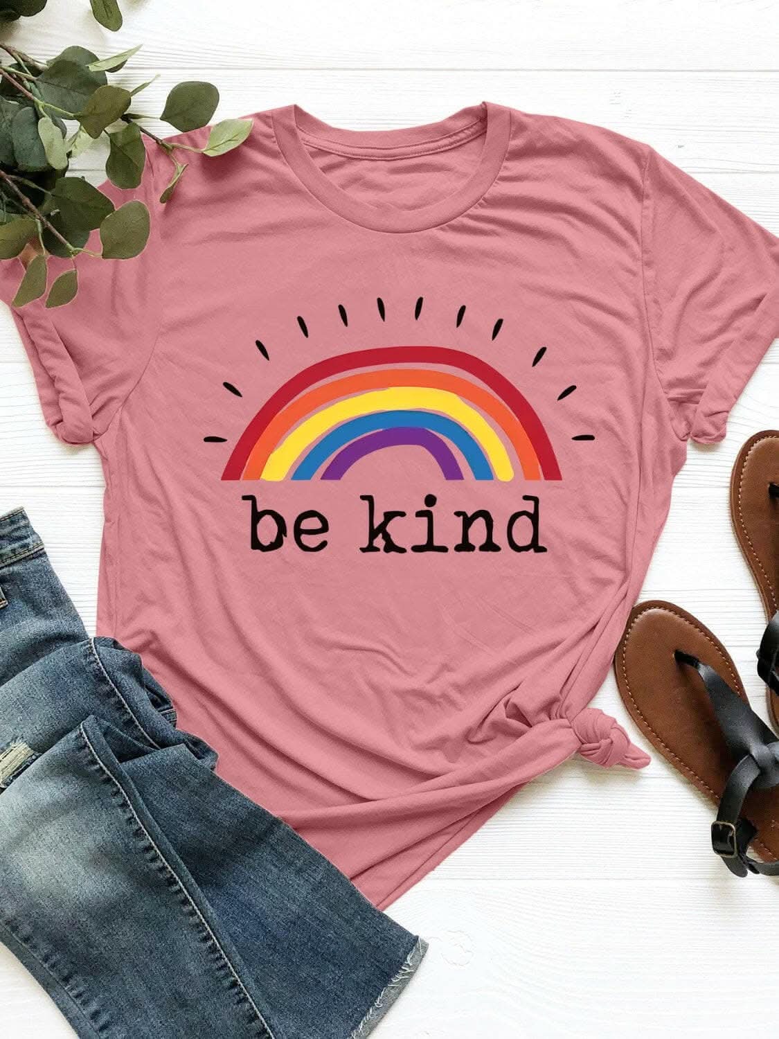 Trendy graphic t-shirt for women - Love Salve 