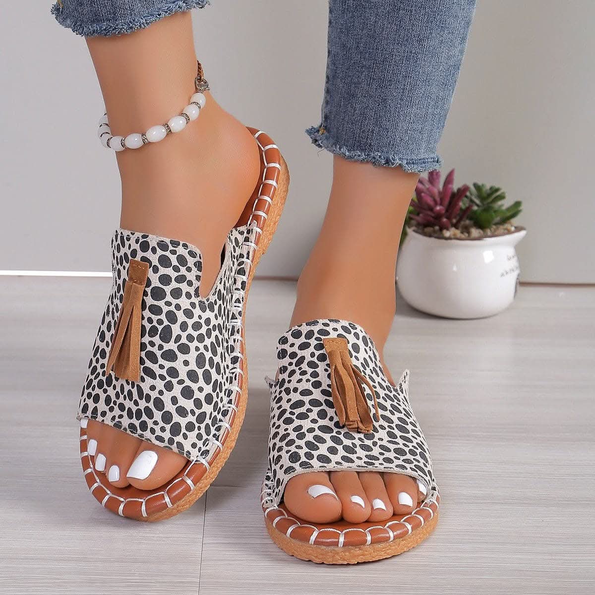 Trendy leopard print sandals with fringe - Love Salve 