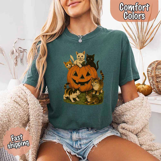 Vintage 90s Cat Halloween Comfort Colors Shirt – Retro Tee for Cat Lovers Adorb Custom Tees