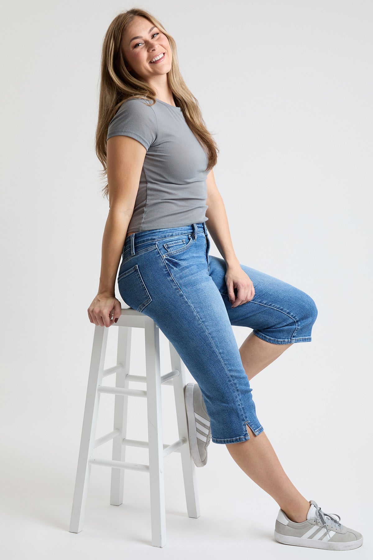 YMI JEANS Women's Premium Stretch Essential Capri - Back View