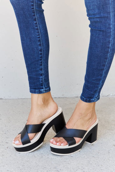 Weeboo contrast platform sandals in black 