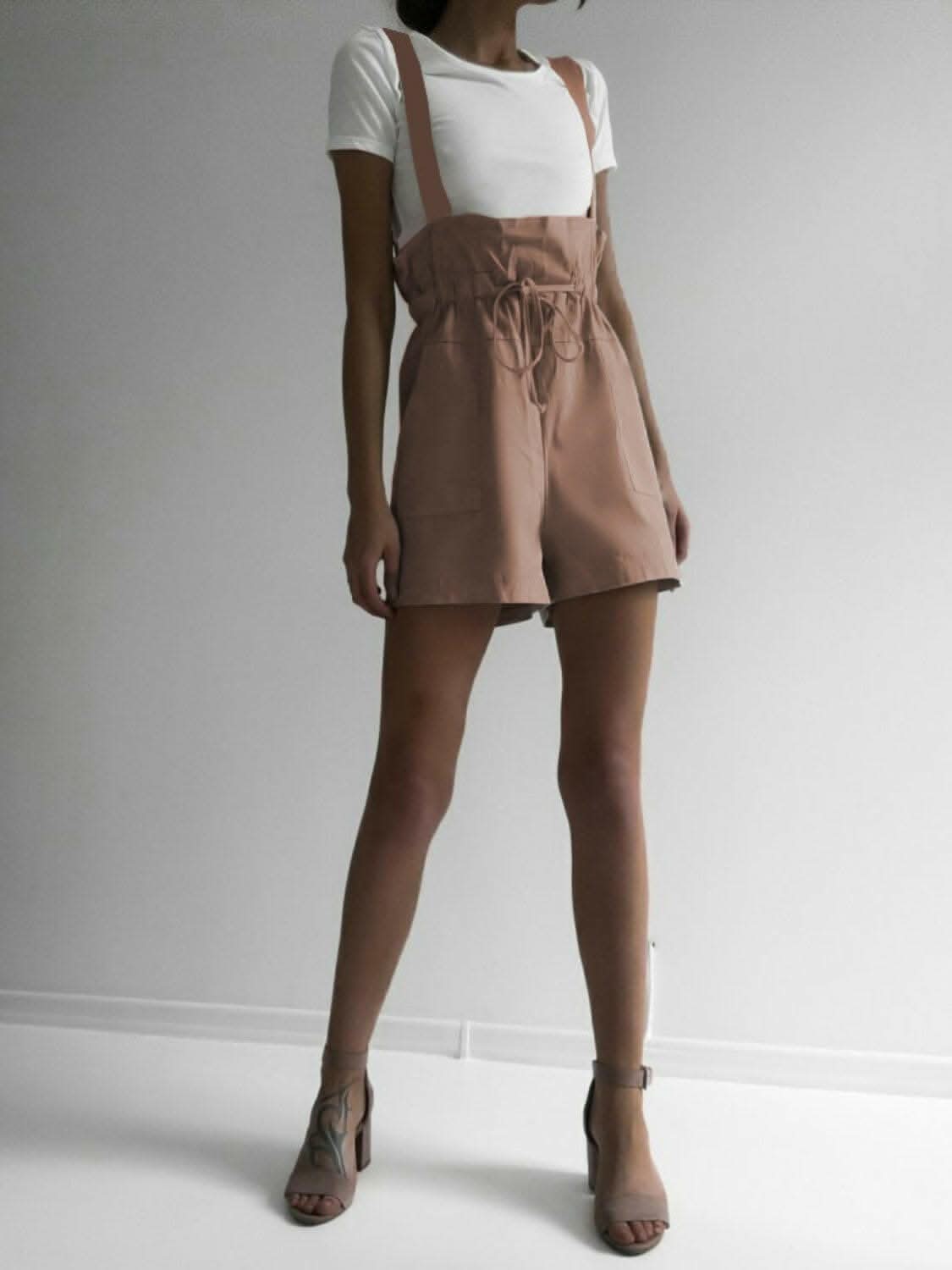 Wide strap overalls with pockets 