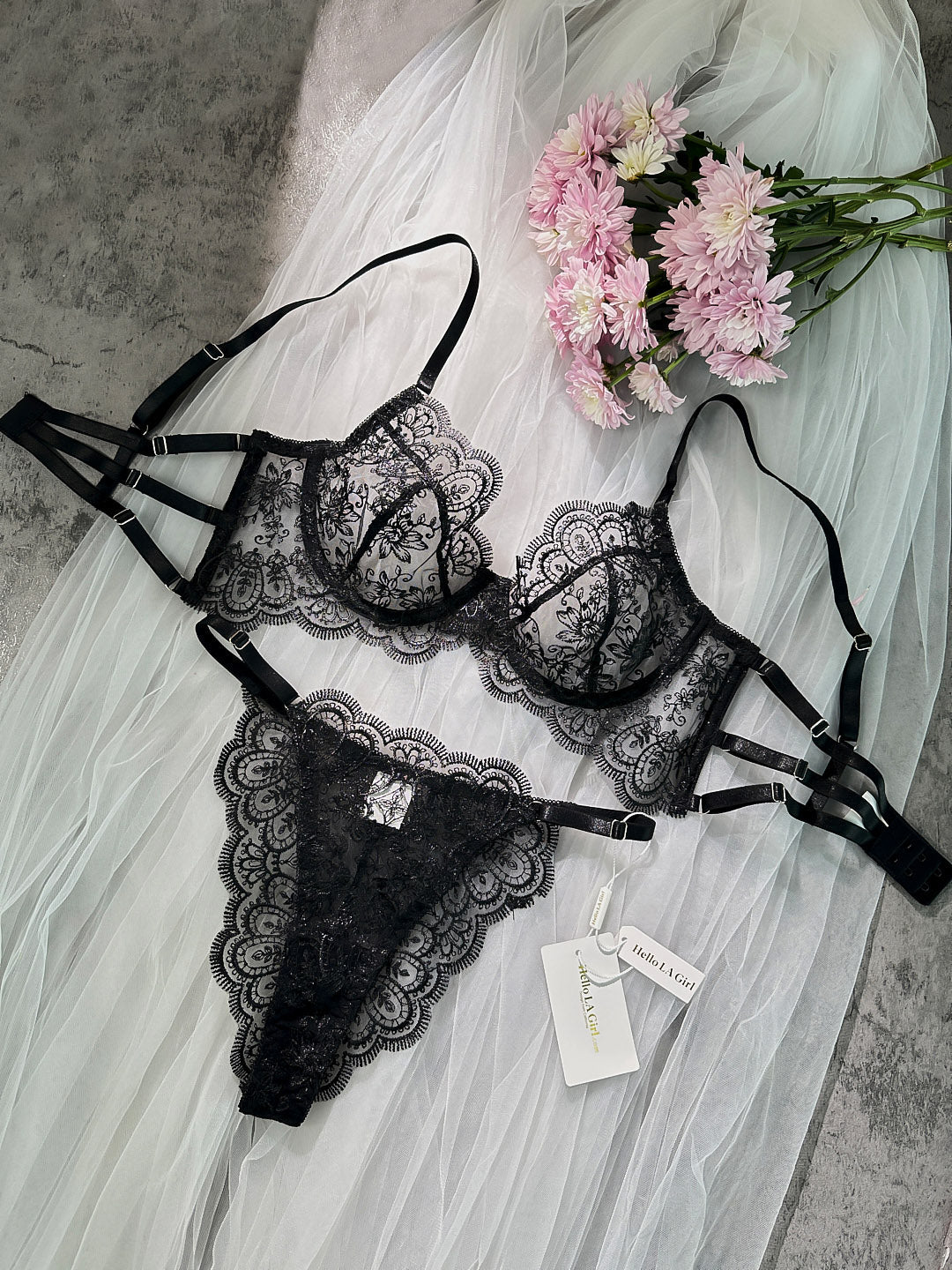 Exquisite Lace Lingerie Set With Embroidered Design Hello.LA.Girl
