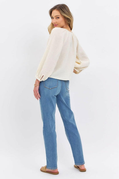 Judy Blue High Rise Straight Leg Jeans.