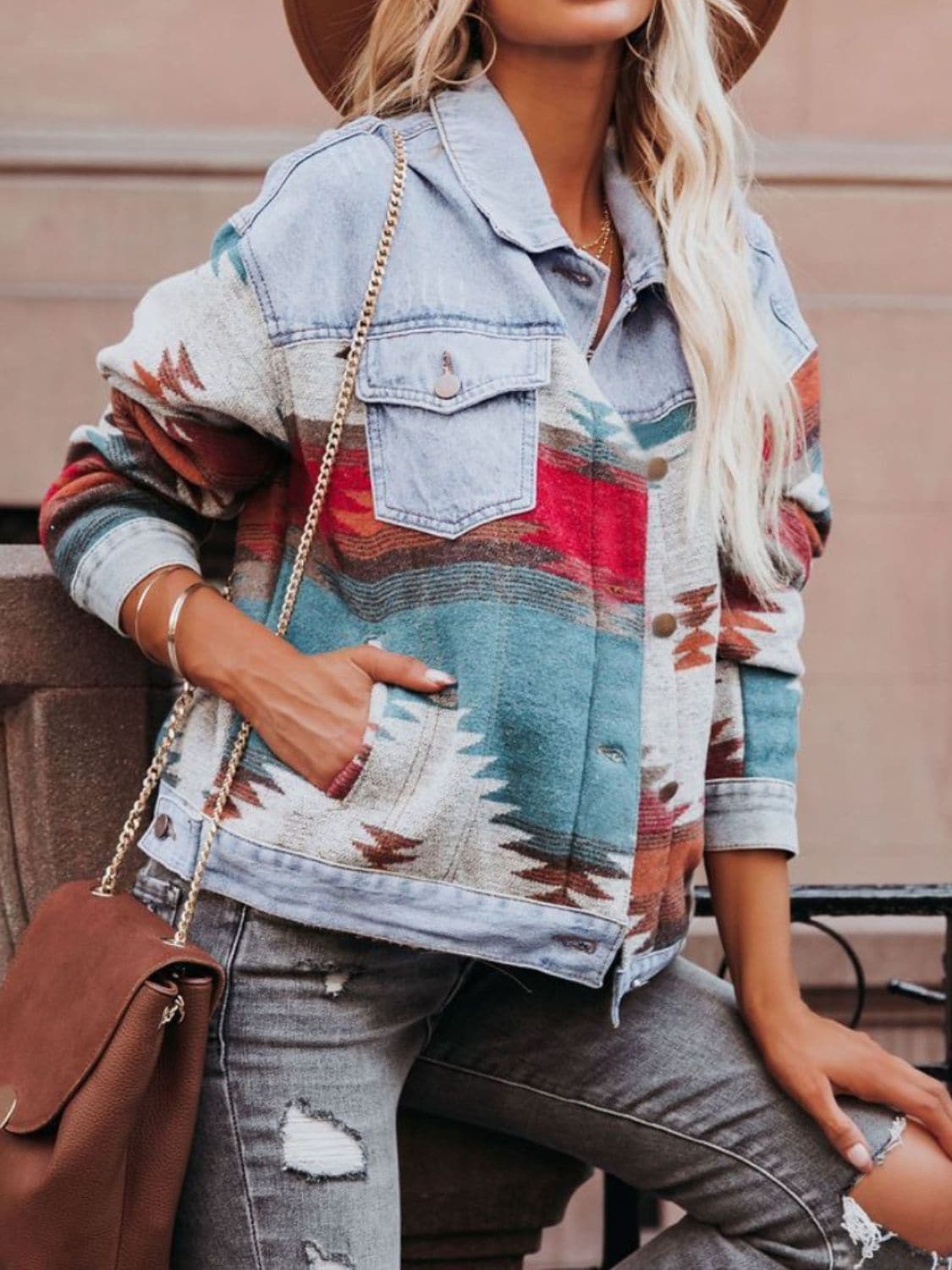 Chic geometric print denim jacket with long sleeves