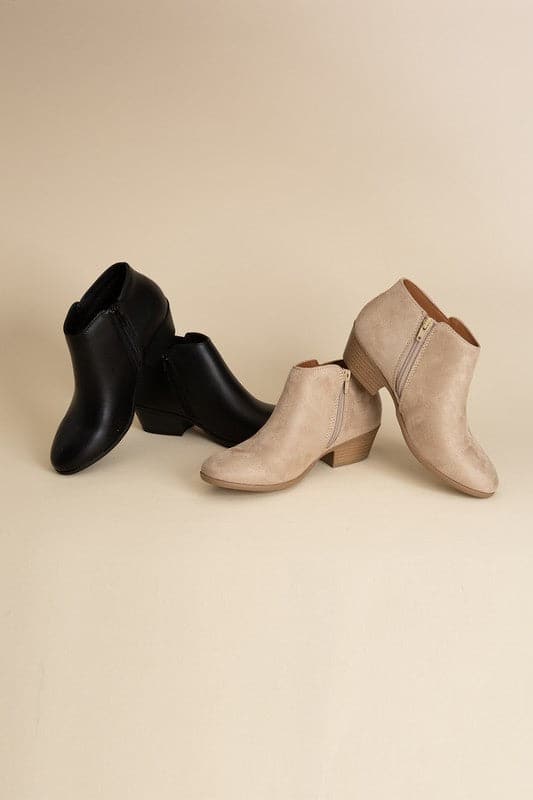 Mug Ankle Boots.