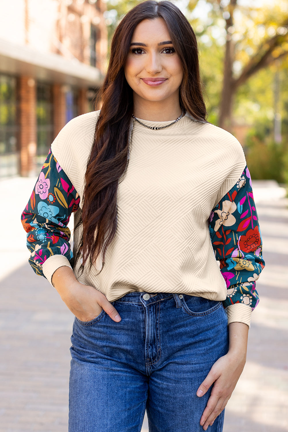 White floral sleeve knit top