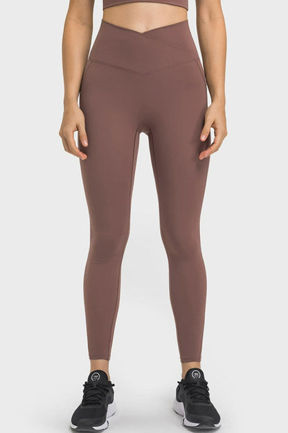 V-Waist Yoga Leggings with Pockets.