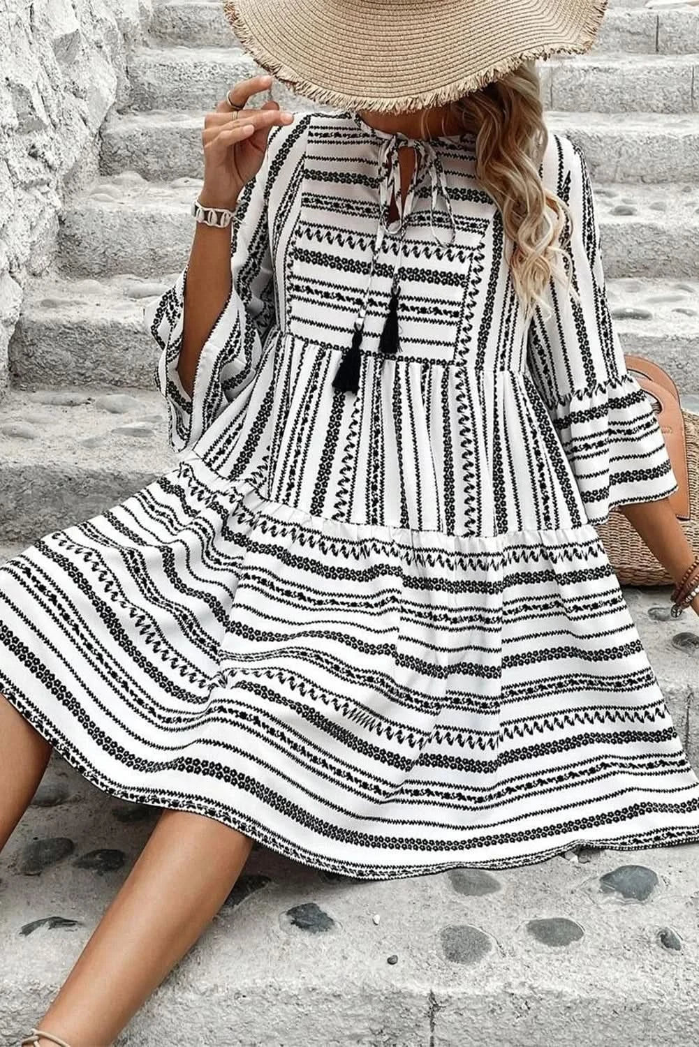 Chic printed tie neck mini dress with three-quarter sleeves