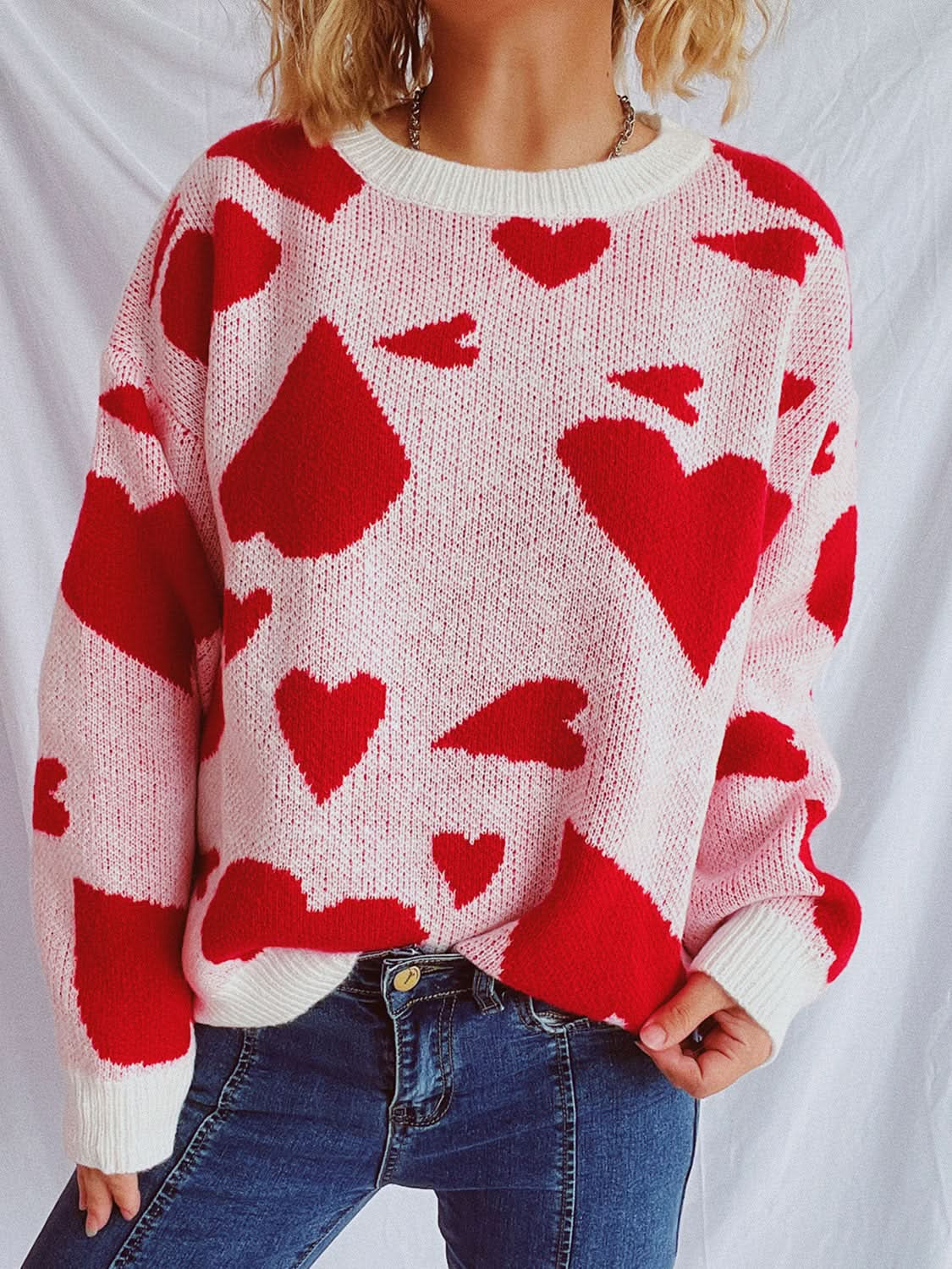 Charming heart-patterned long sleeve sweater