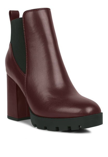 Stylish dual-tone Chelsea boots with block heels