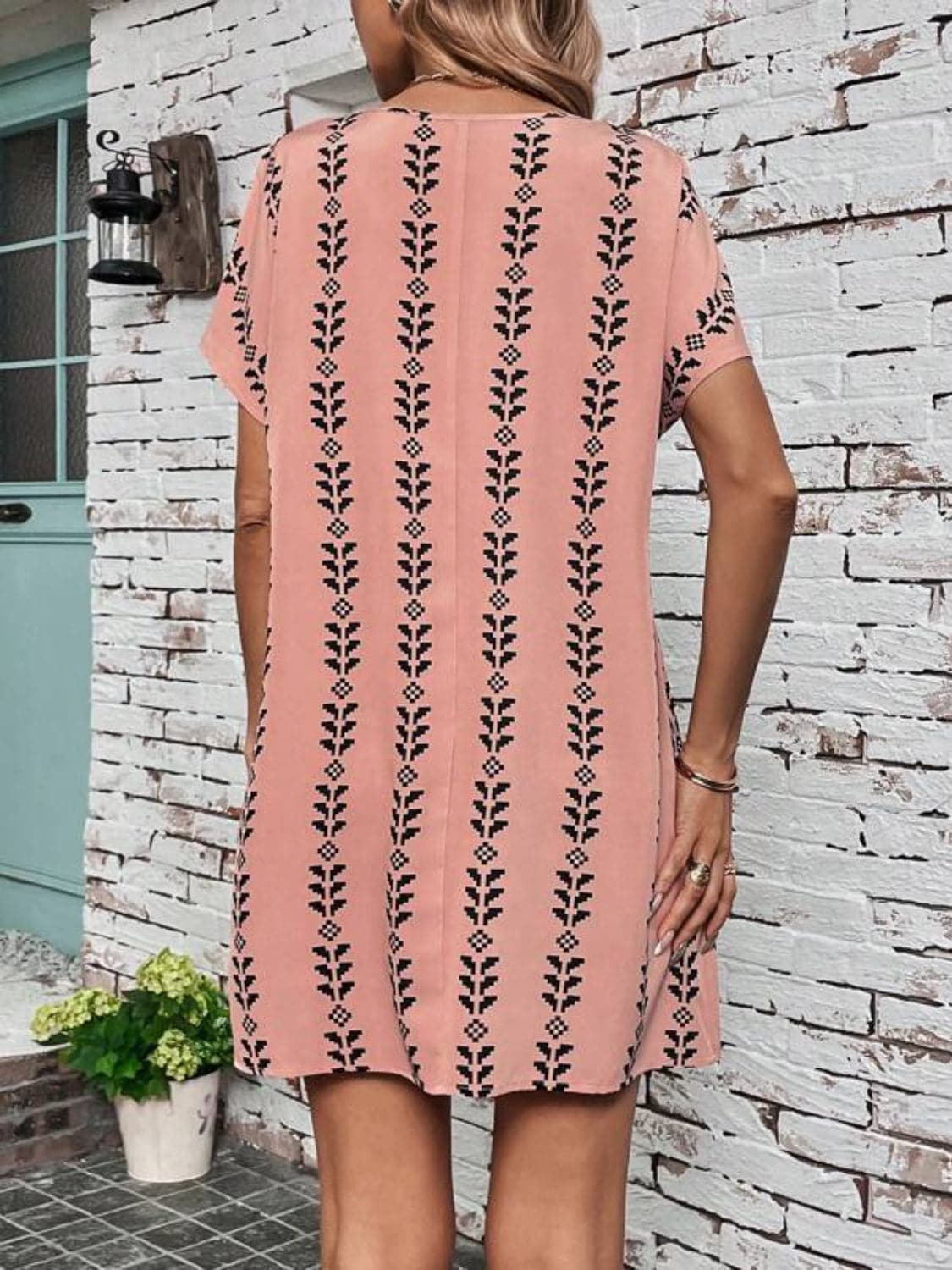 Printed Round Neck Short Sleeve Dress.