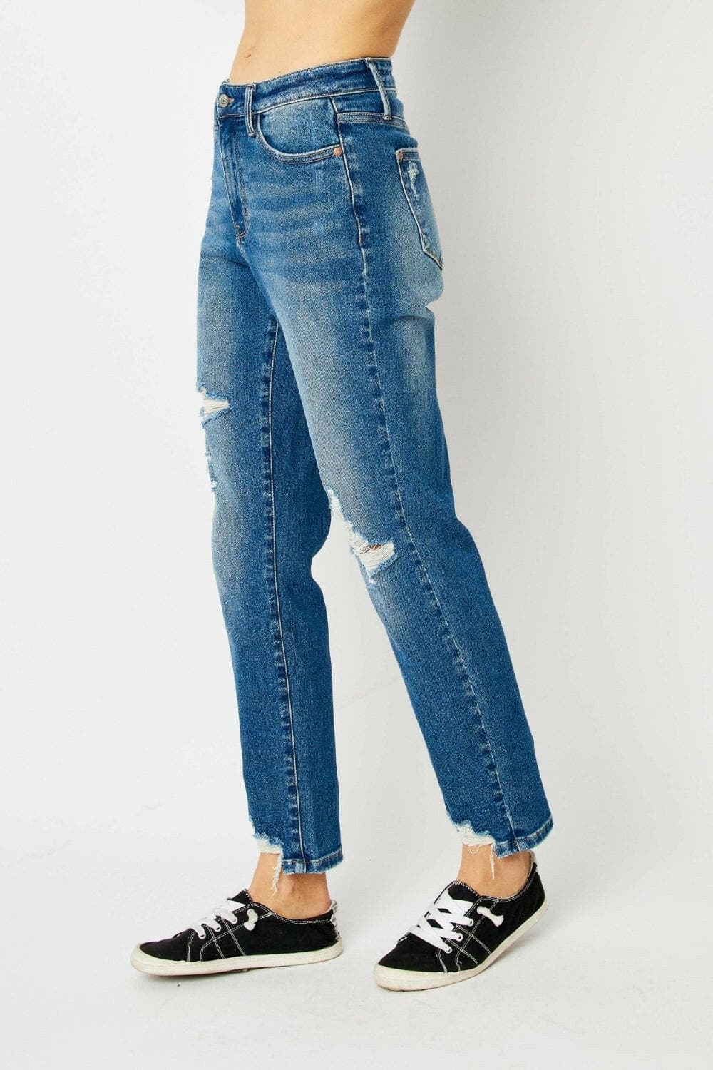 Judy Blue Full Size Distressed Slim Jeans.