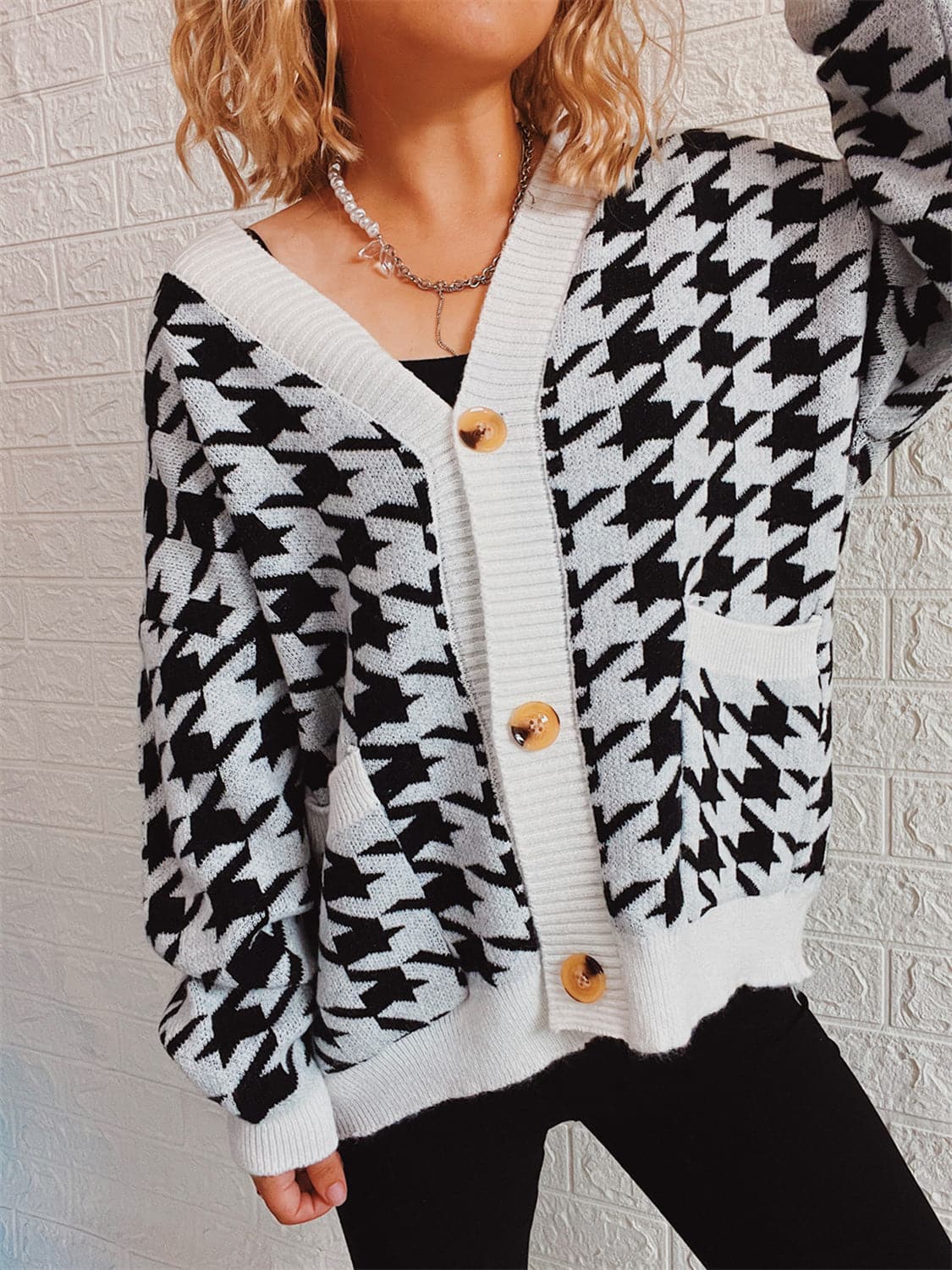 Houndstooth Botton Front  Cardigan with Pockets.