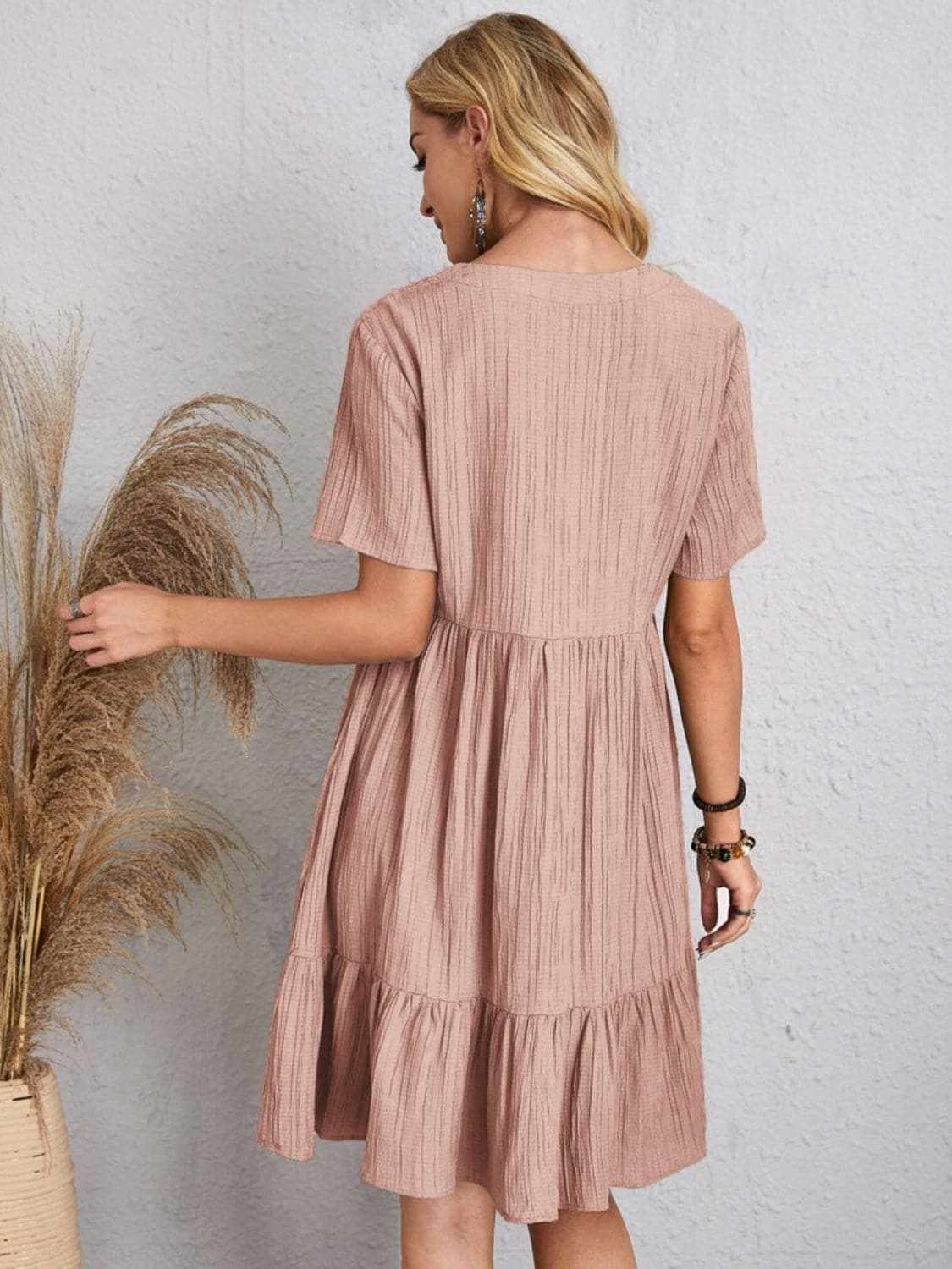 Elegant V-neck dress - 100% polyester - Love Salve 