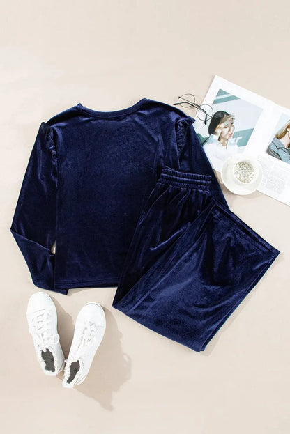 Velvet loungewear set with ruffles