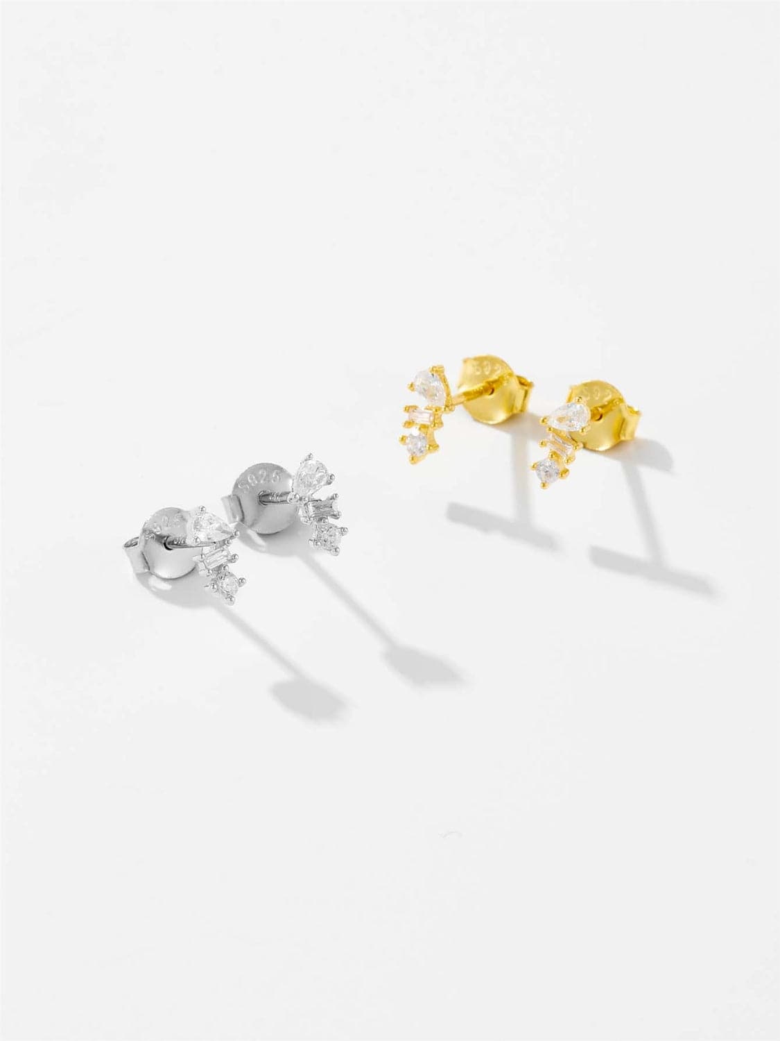 925 Sterling Silver Inlaid Zircon Stud Earrings.