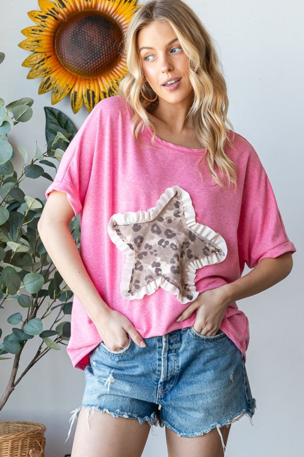 HOPELY Leopard Star Patch Short Sleeve T-Shirt.