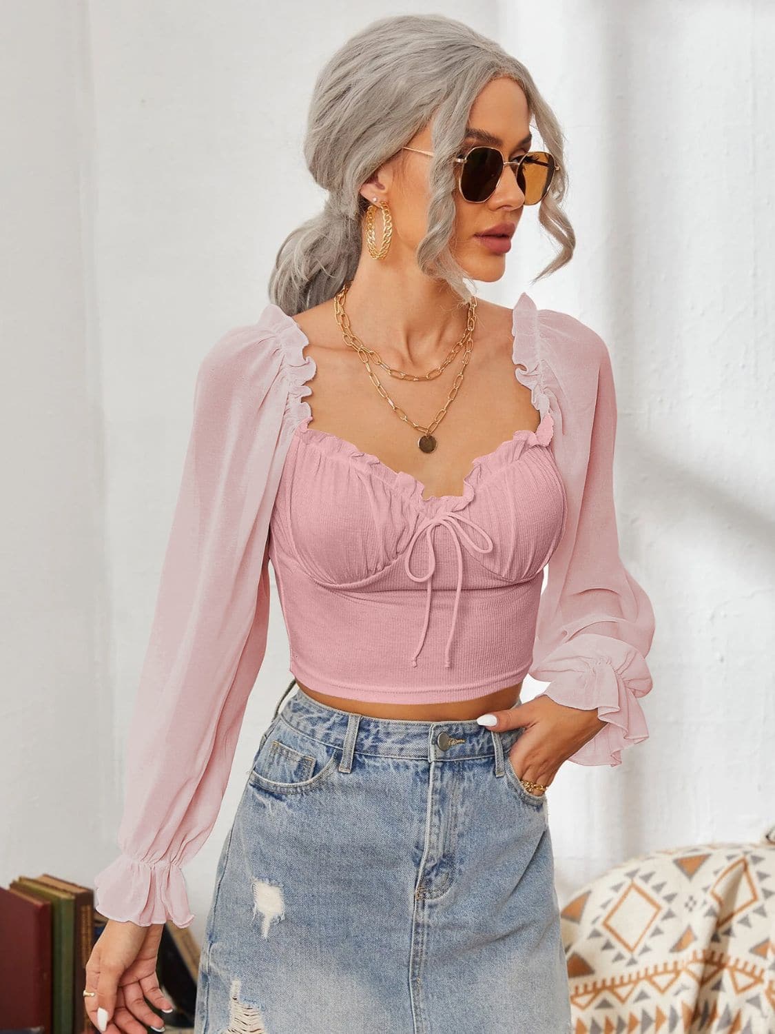 Mesh Sweetheart Neck Flounce Sleeve Top.