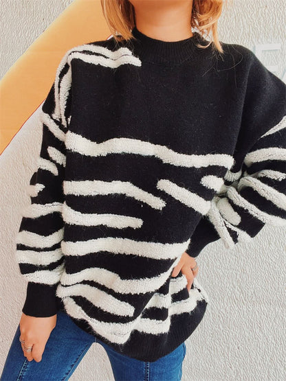 Stylish contrast long sleeve sweater with round neck