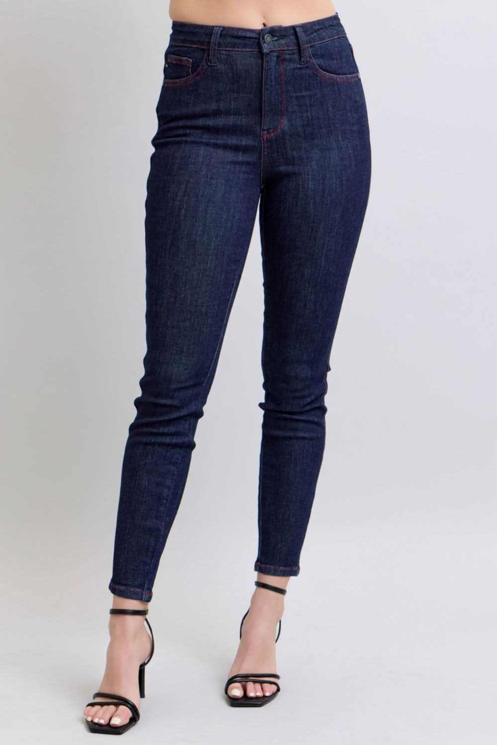 Judy Blue Full Size Heart Shaped Back Pockets Skinny Jeans, high rise, dark wash, front view.