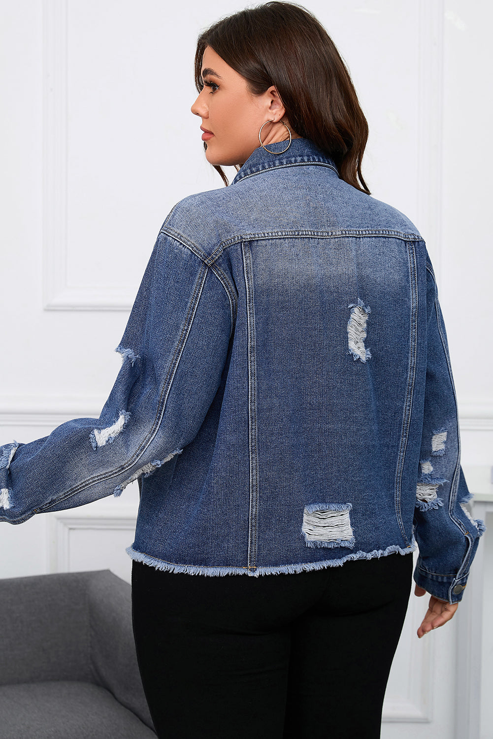 Chic dark blue plus size distressed denim jacket with flap pockets