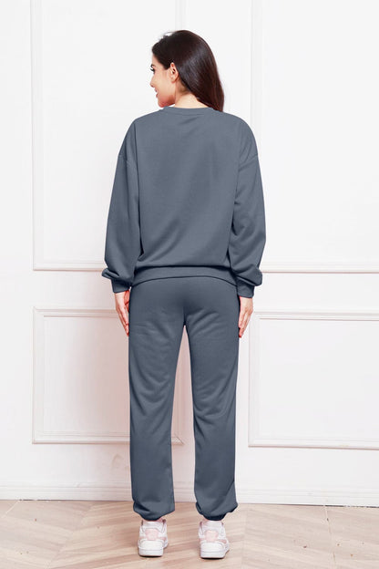 Round Neck Long Sleeve Sweatshirt and Pants Set.