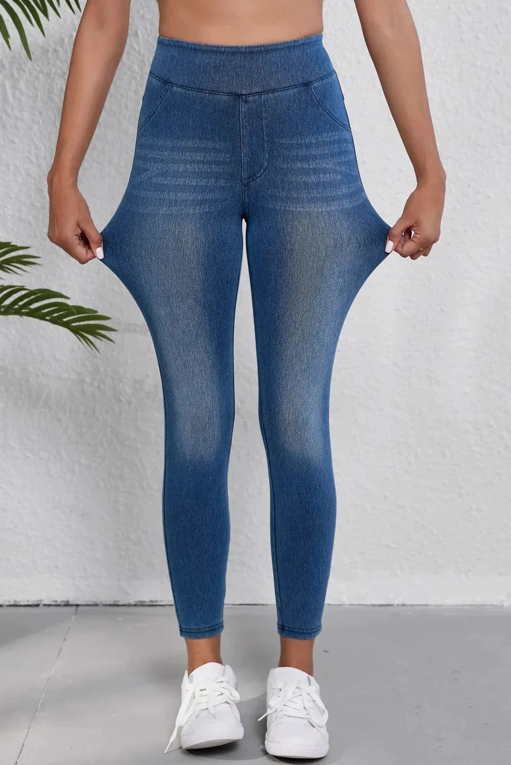 High Waist Skinny JeansHigh Waist Skinny Jeans

Elevate your wardrobe with our High Waist Skinny Jeans, designed for comfort and style.

Features


 
Pocketed for convenience
 
Stretch: MoLove Salve High Waist Skinny JeansJeans