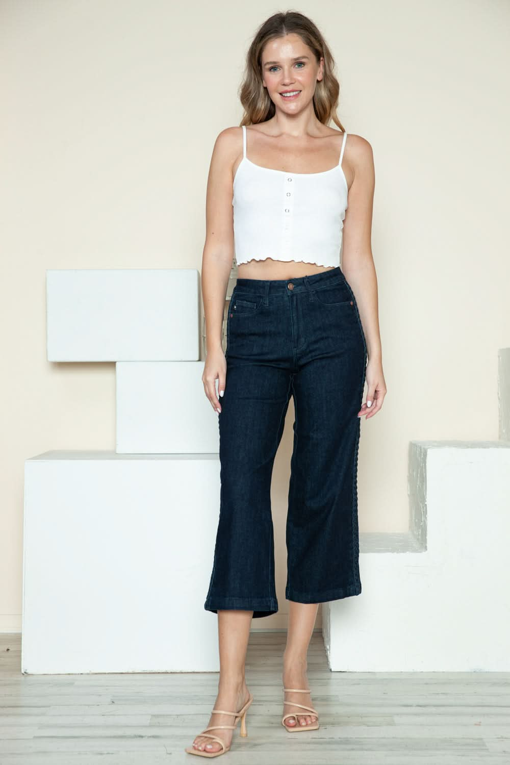 Judy Blue wide leg cropped jeans